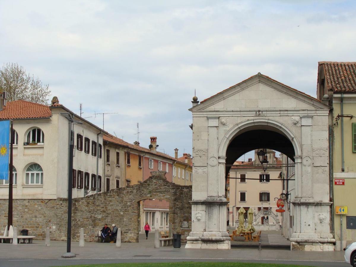 Apartmaji Ema Capodistria Esterno foto